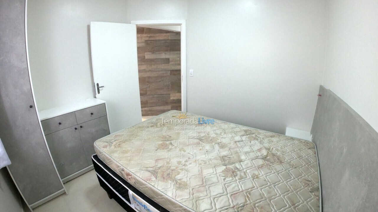 Casa para alquiler de vacaciones em Governador Celso Ramos (Praia de Palmas)