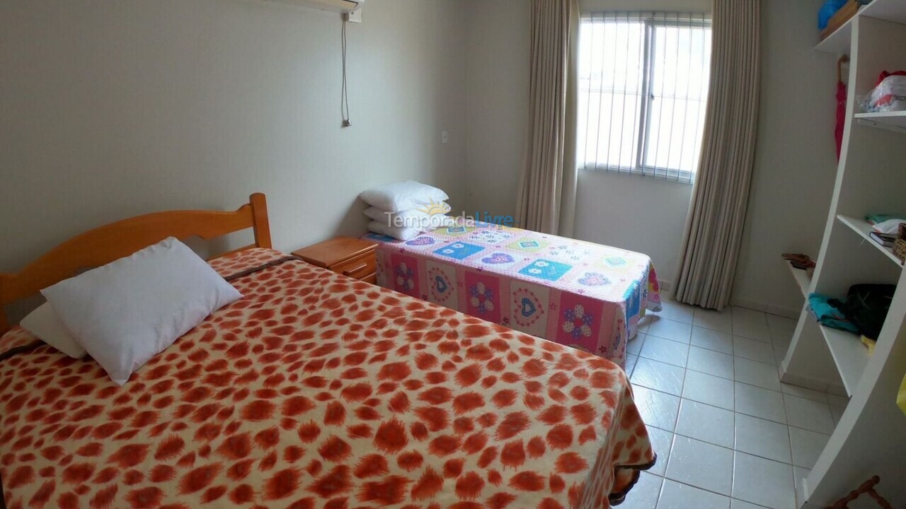 Casa para alquiler de vacaciones em Governador Celso Ramos (Palmas)