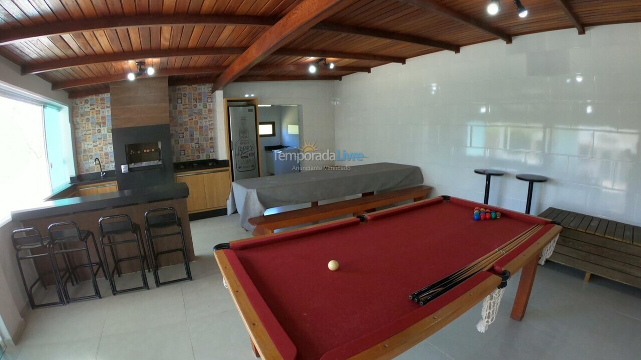 Casa para alquiler de vacaciones em Governador Celso Ramos (Praia de Palmas)