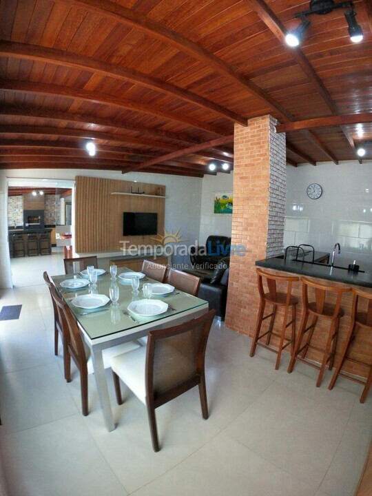 Casa para alquiler de vacaciones em Governador Celso Ramos (Praia de Palmas)