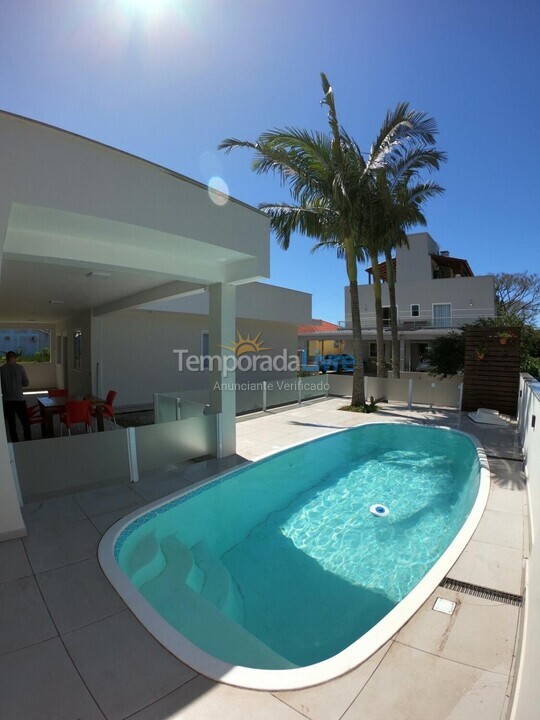 Casa para alquiler de vacaciones em Governador Celso Ramos (Praia de Palmas)