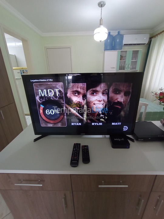 Apartamento para aluguel de temporada em Itapema (Meia Praia)