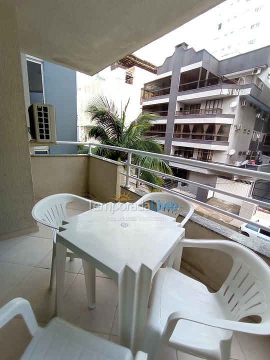 Apartamento para aluguel de temporada em Itapema (Meia Praia)