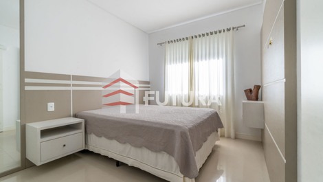 APARTAMENTO VISTA AL MAR - PRAIA DO MARISCAL - BOMBINHAS / SC (LA124F)