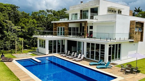 Beautiful North Coast House 8 Fantastica suites