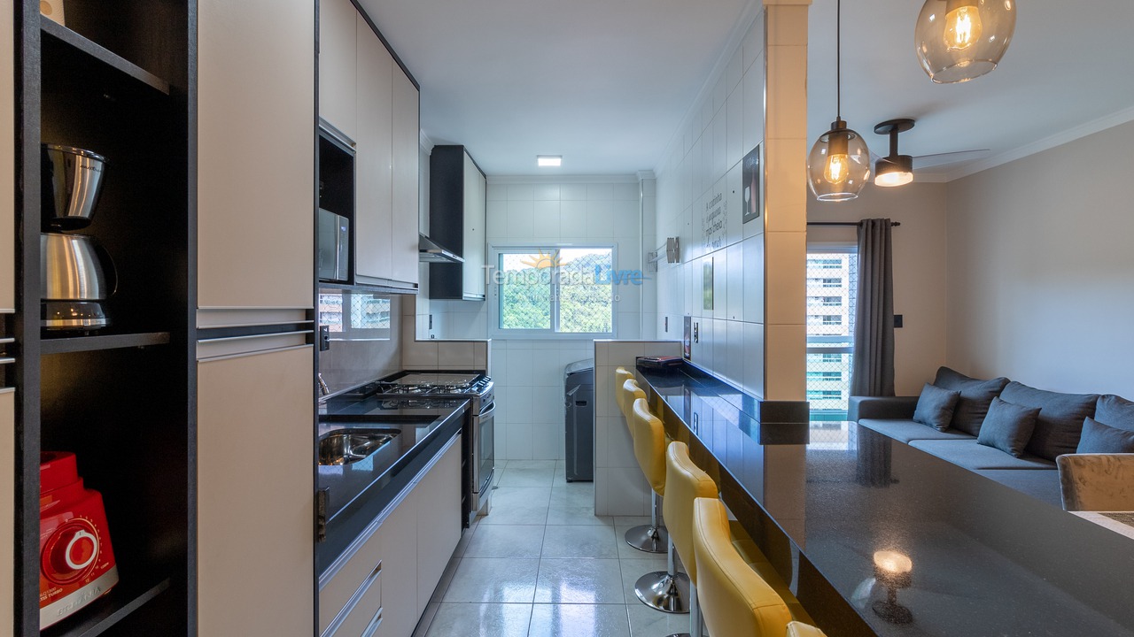 Apartamento para aluguel de temporada em Praia Grande (Canto do Forte)