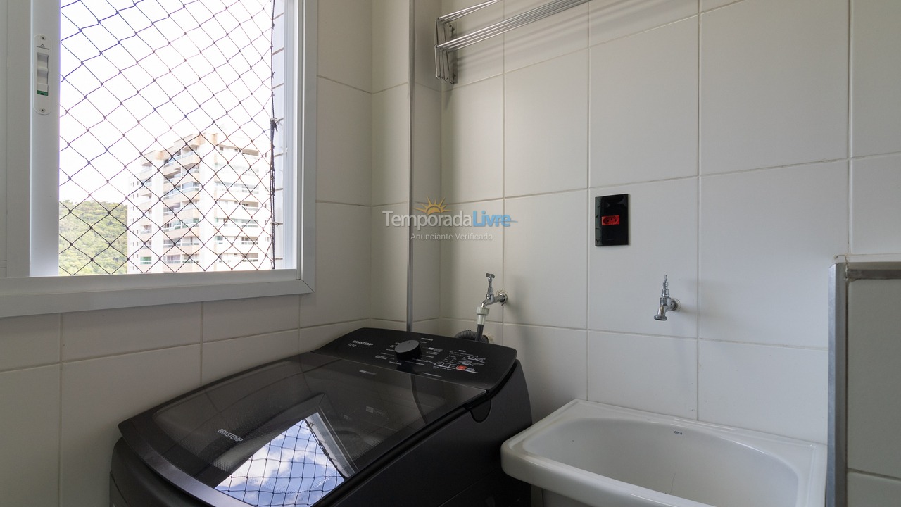 Apartamento para aluguel de temporada em Praia Grande (Canto do Forte)