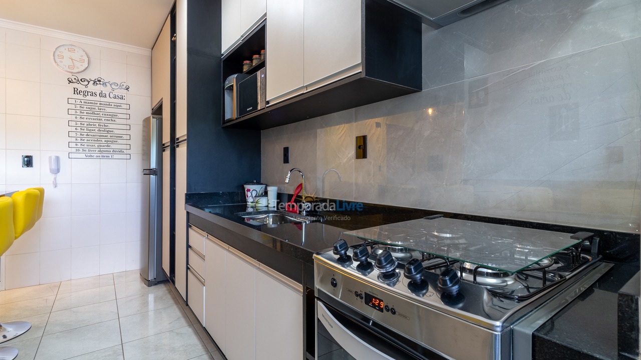 Apartamento para aluguel de temporada em Praia Grande (Canto do Forte)