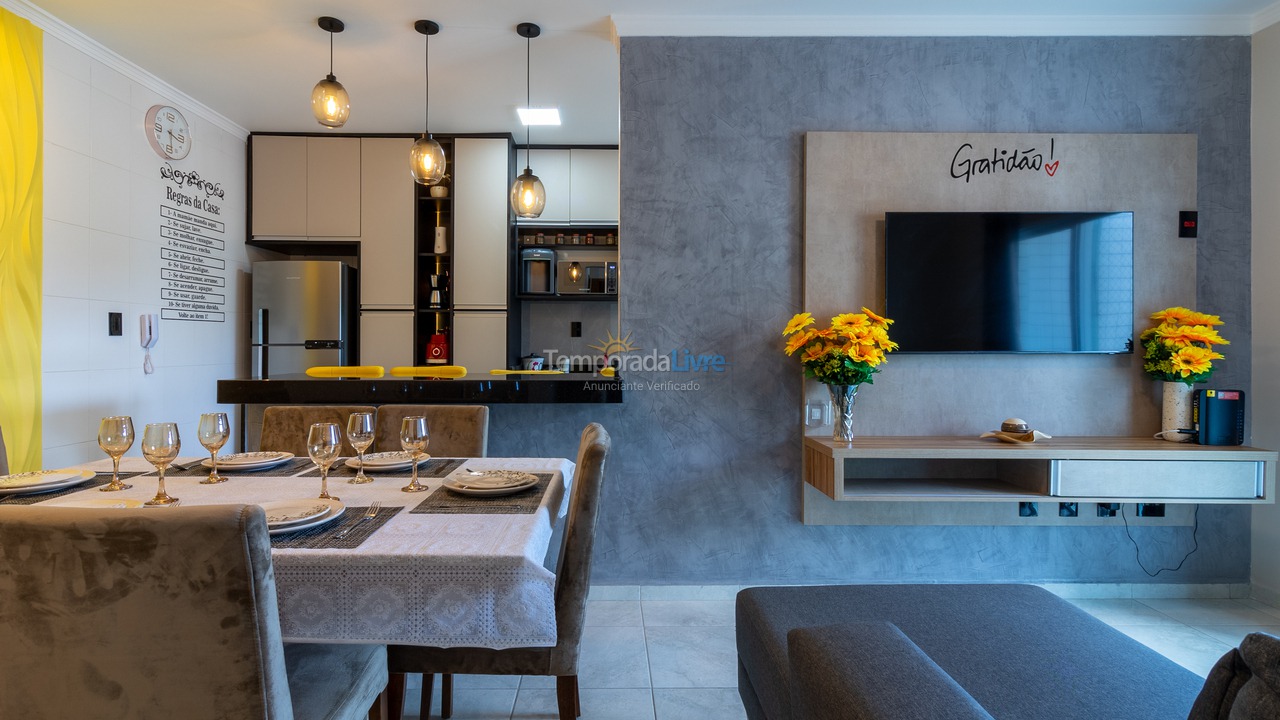 Apartamento para aluguel de temporada em Praia Grande (Canto do Forte)