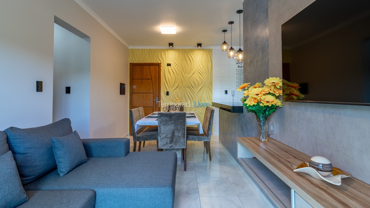 Apartamento para aluguel de temporada em Praia Grande (Canto do Forte)