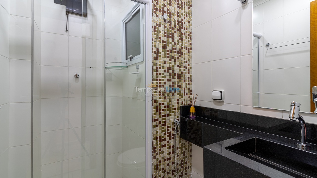 Apartamento para aluguel de temporada em Praia Grande (Canto do Forte)