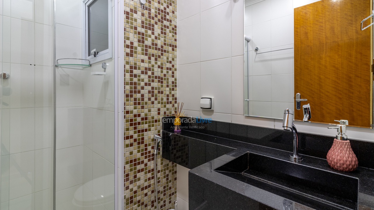 Apartamento para aluguel de temporada em Praia Grande (Canto do Forte)