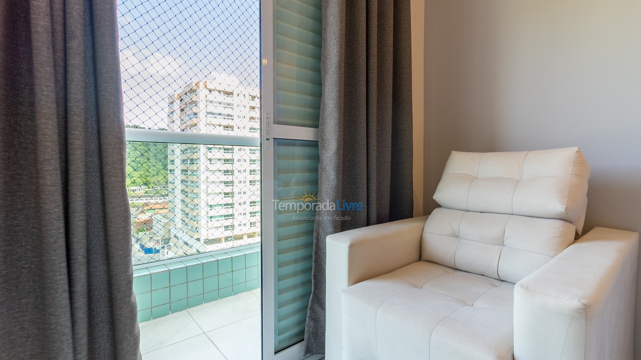 Apartamento para aluguel de temporada em Praia Grande (Canto do Forte)