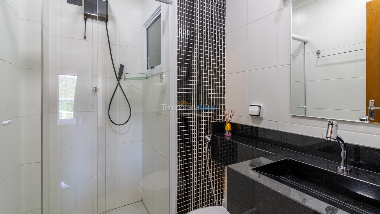 Apartamento para aluguel de temporada em Praia Grande (Canto do Forte)