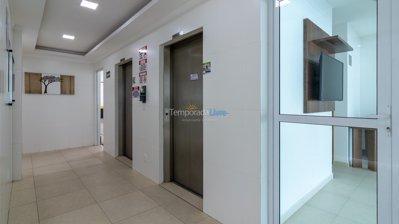 Apartamento para aluguel de temporada em Praia Grande (Canto do Forte)