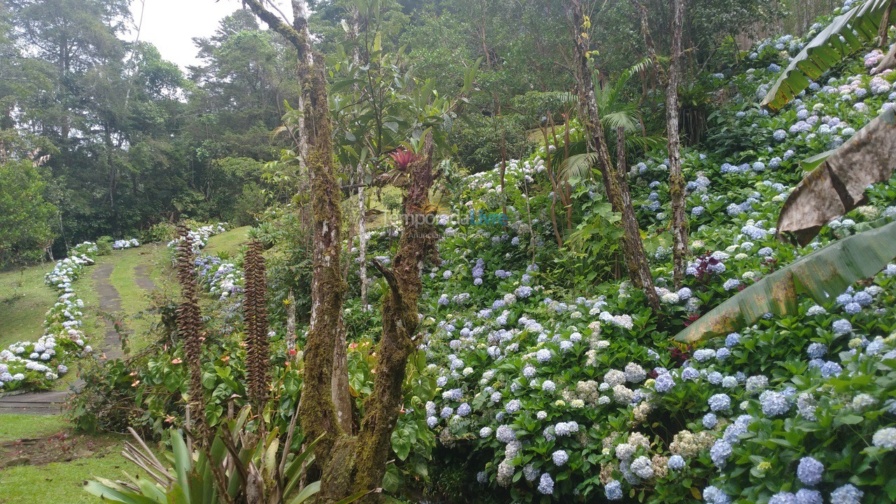Granja para alquiler de vacaciones em Nova Friburgo (Rio Bonito de Lumiar)