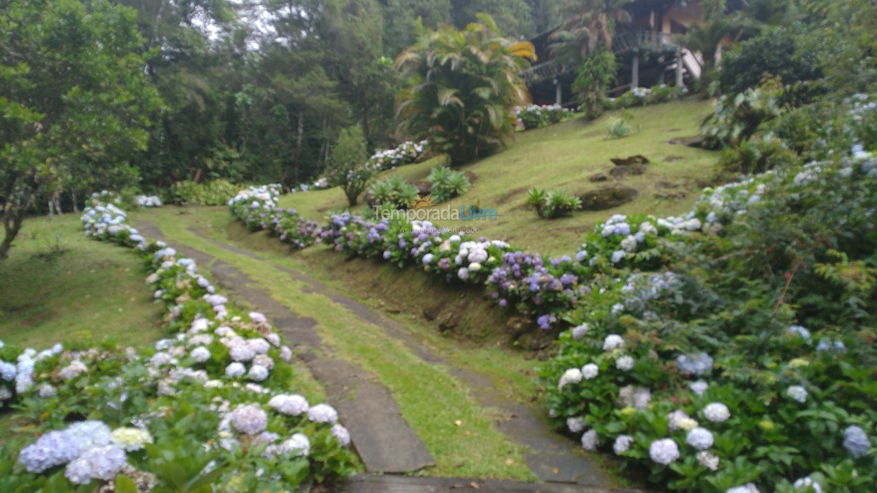 Granja para alquiler de vacaciones em Nova Friburgo (Rio Bonito de Lumiar)
