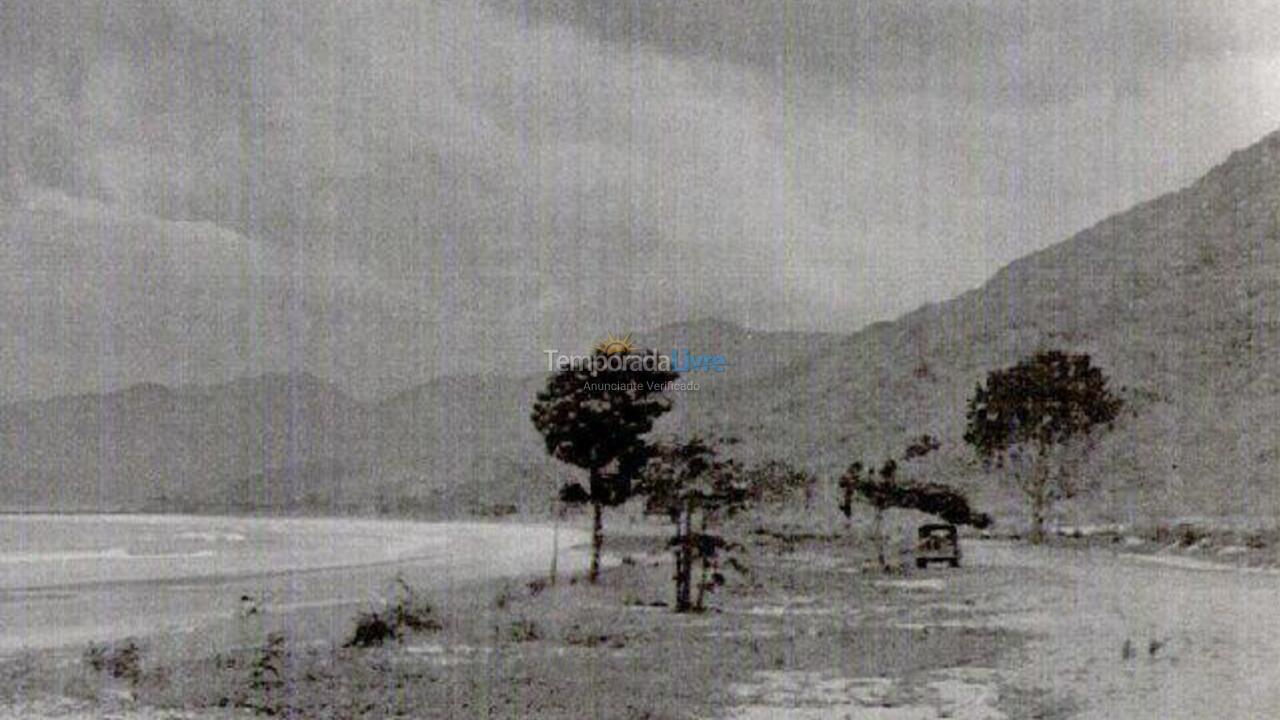 Casa para aluguel de temporada em Ubatuba (Lagoinha)