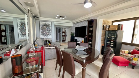 FRONT SEA! CENTER; 4 ROOMS; 4 BATHROOMS; AIR; 2 VACANCIES; WIFI, CABLE TV