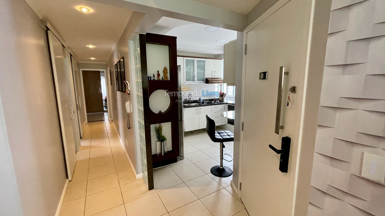 Apartment for vacation rental in Balneário Camboriú (Praia Central)