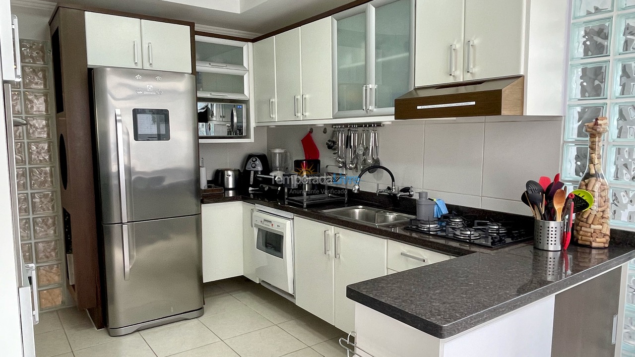 Apartment for vacation rental in Balneário Camboriú (Praia Central)