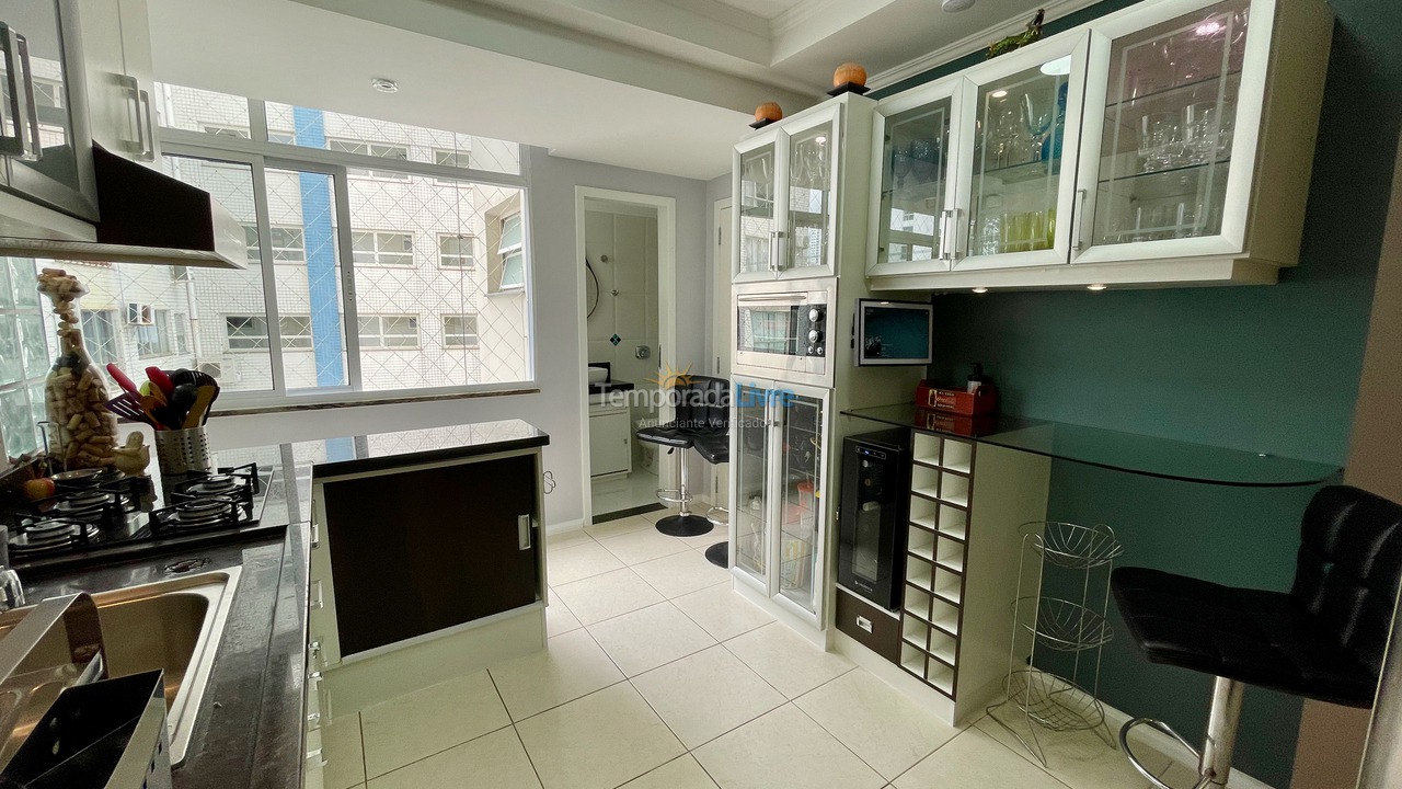 Apartment for vacation rental in Balneário Camboriú (Praia Central)