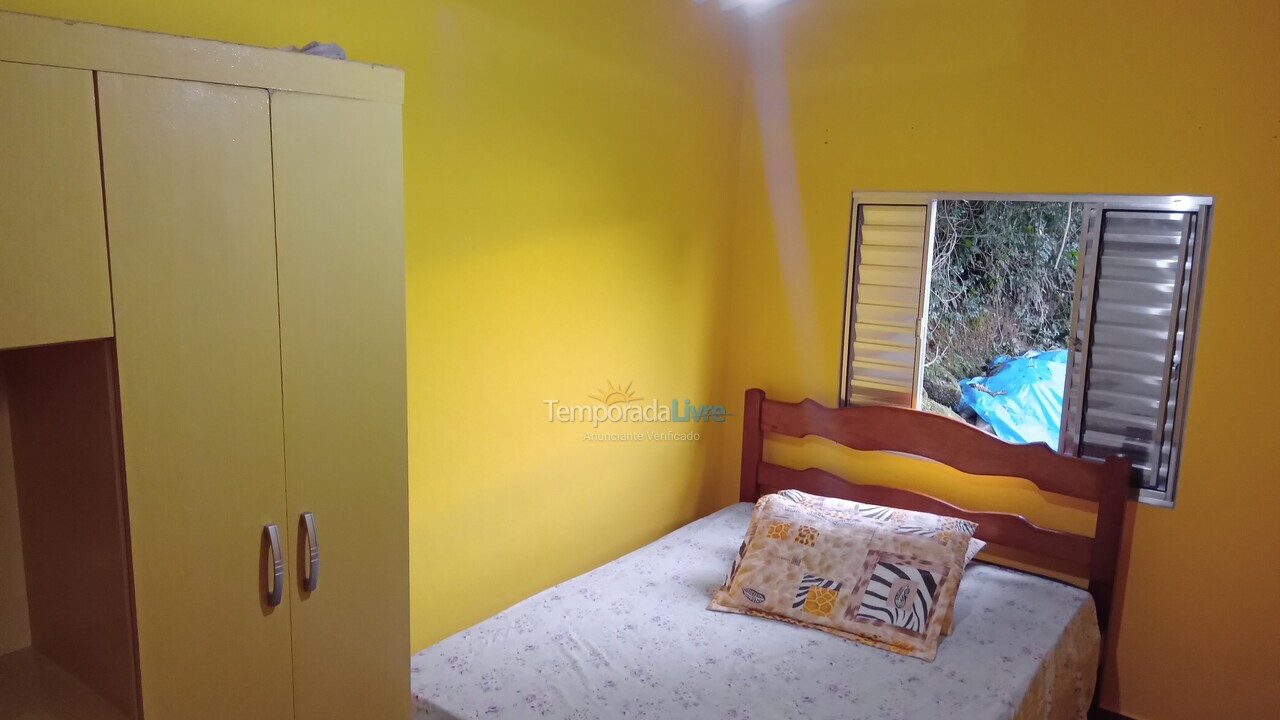 Casa para aluguel de temporada em Ubatuba (Praia da Almada)