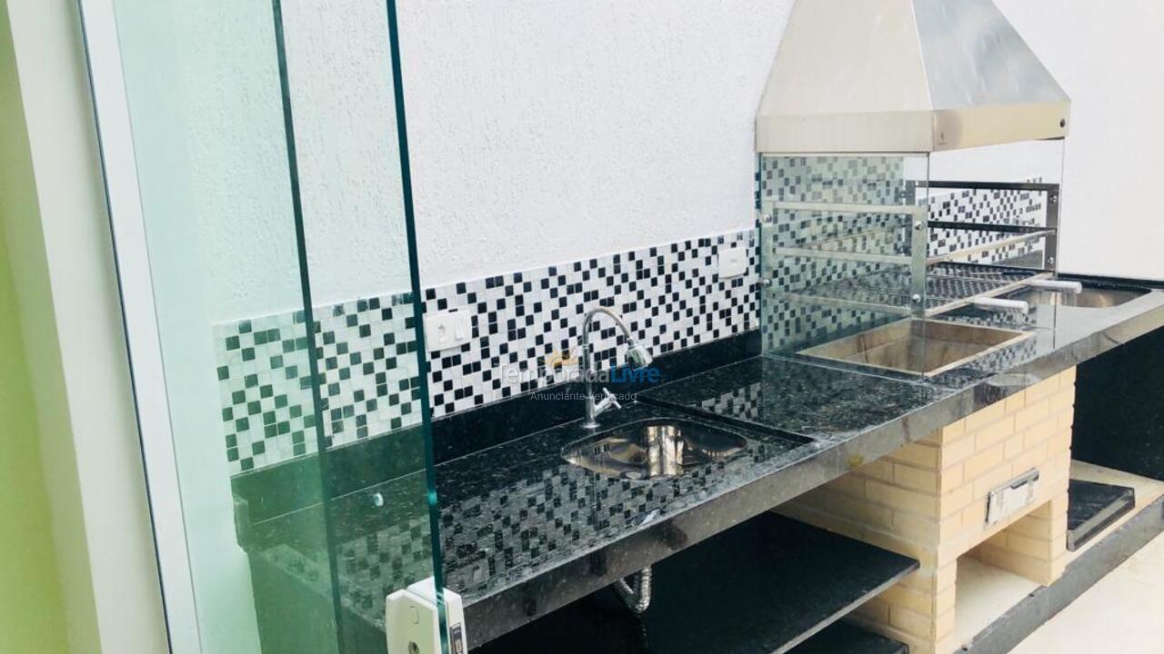 House for vacation rental in Ubatuba (Praia das Toninhas)