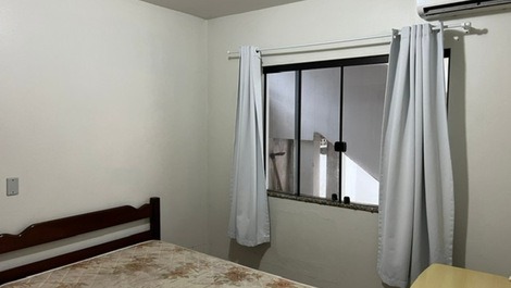 Gran casa en Prainha, 1 suite más 2 dormitorios con AC, Wi-Fi, 250m mar