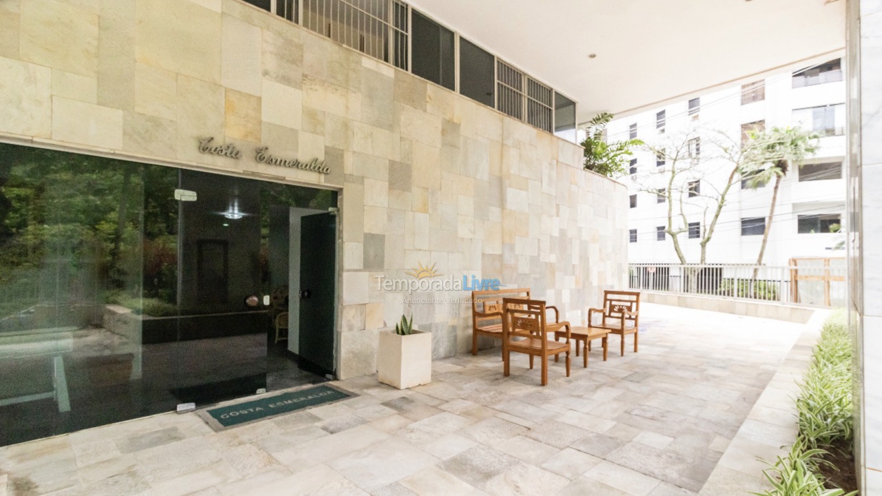 Apartamento para aluguel de temporada em Guarujá (Pitangueiras)