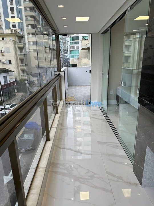 Apartment for vacation rental in Itapema (Meia Praia)