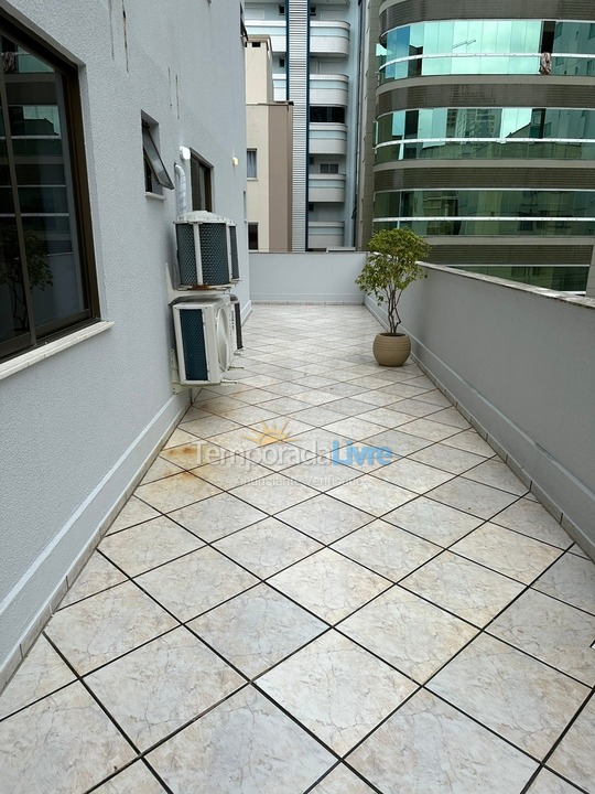 Apartment for vacation rental in Itapema (Meia Praia)