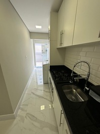 3 bedrooms, block sea next to Russi Russi