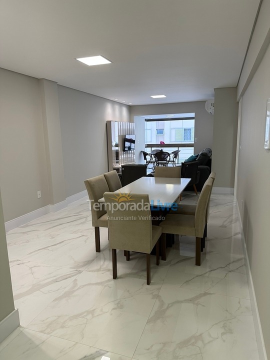 Apartment for vacation rental in Itapema (Meia Praia)