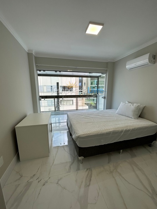 Apartment for vacation rental in Itapema (Meia Praia)