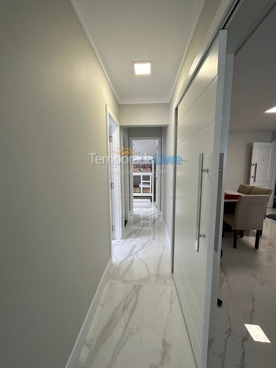 Apartment for vacation rental in Itapema (Meia Praia)