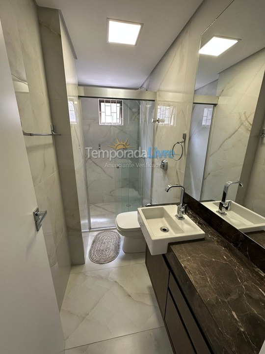 Apartment for vacation rental in Itapema (Meia Praia)