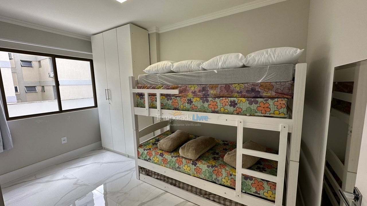 Apartment for vacation rental in Itapema (Meia Praia)