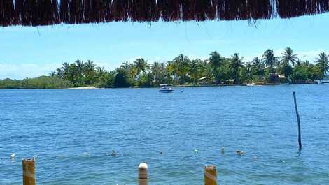 O mar da frente da casa