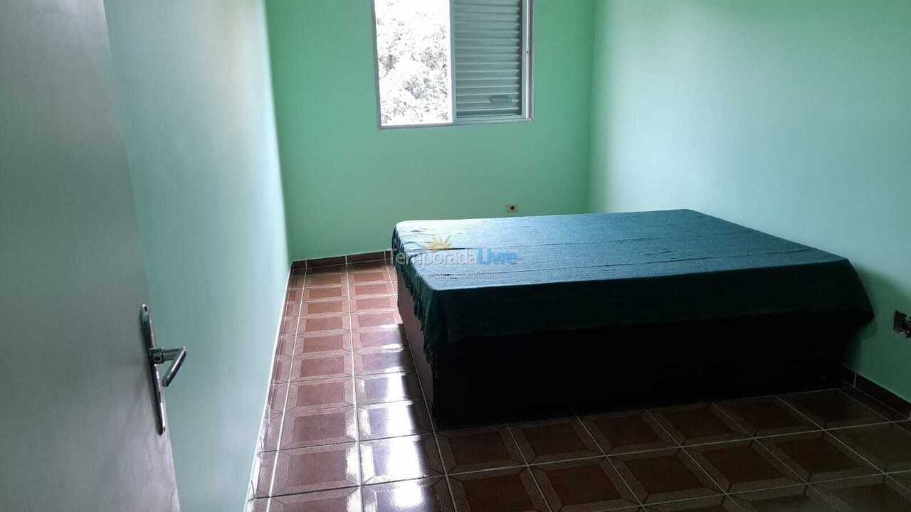 Apartamento para aluguel de temporada em Guarujá (Enseada)