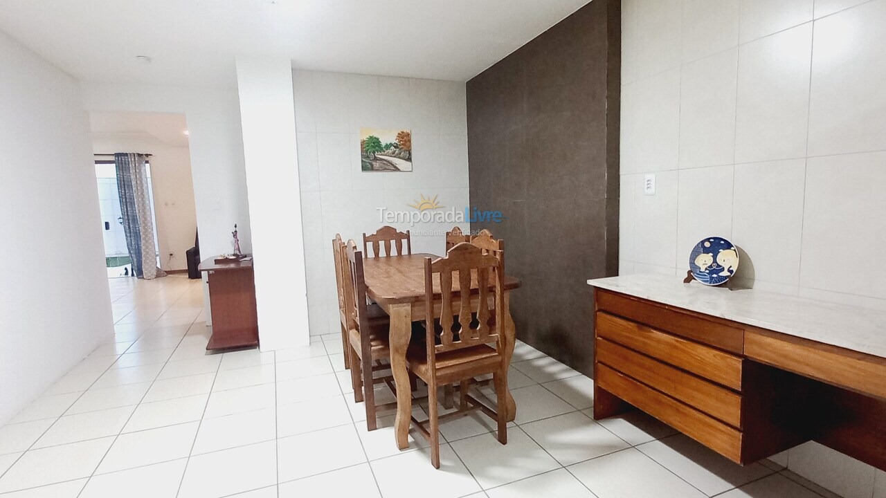 Casa para alquiler de vacaciones em Lauro de Freitas (Caji)