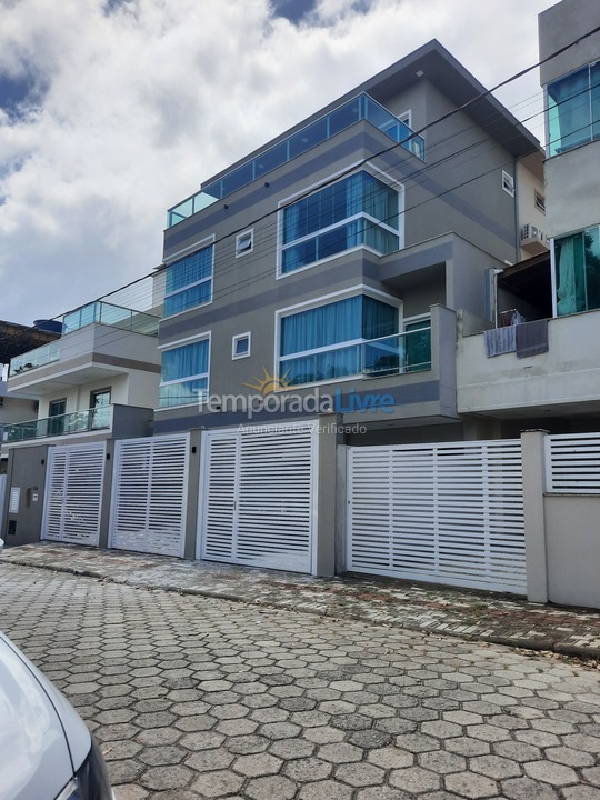 Apartamento para aluguel de temporada em Bombinhas (Canto Grande)