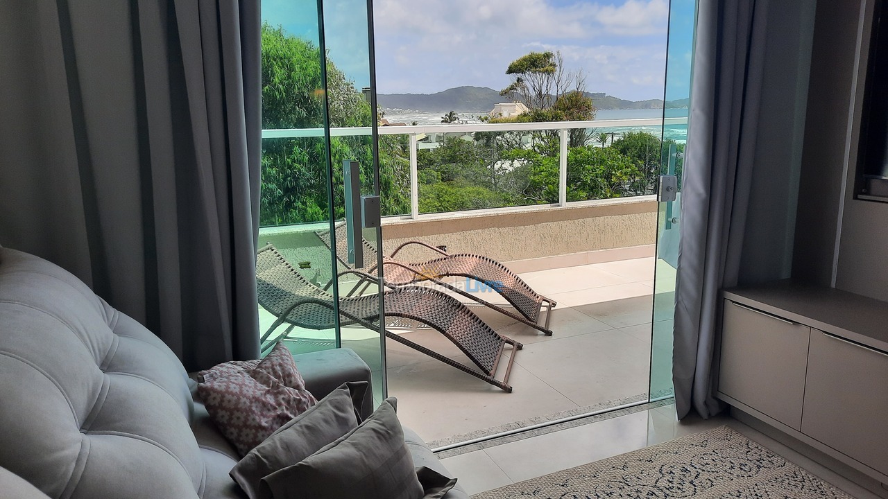 Apartamento para aluguel de temporada em Bombinhas (Canto Grande)