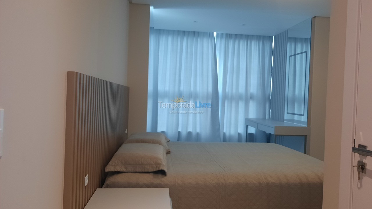 Apartamento para aluguel de temporada em Bombinhas (Canto Grande)