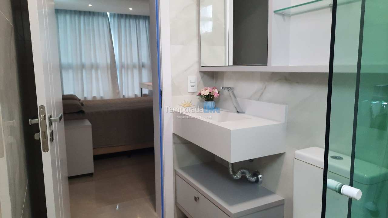 Apartamento para aluguel de temporada em Bombinhas (Canto Grande)