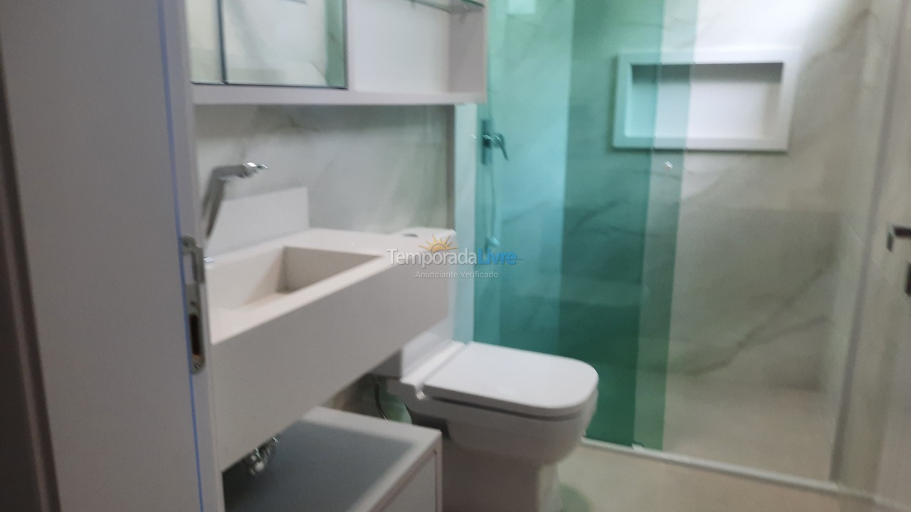 Apartamento para aluguel de temporada em Bombinhas (Canto Grande)