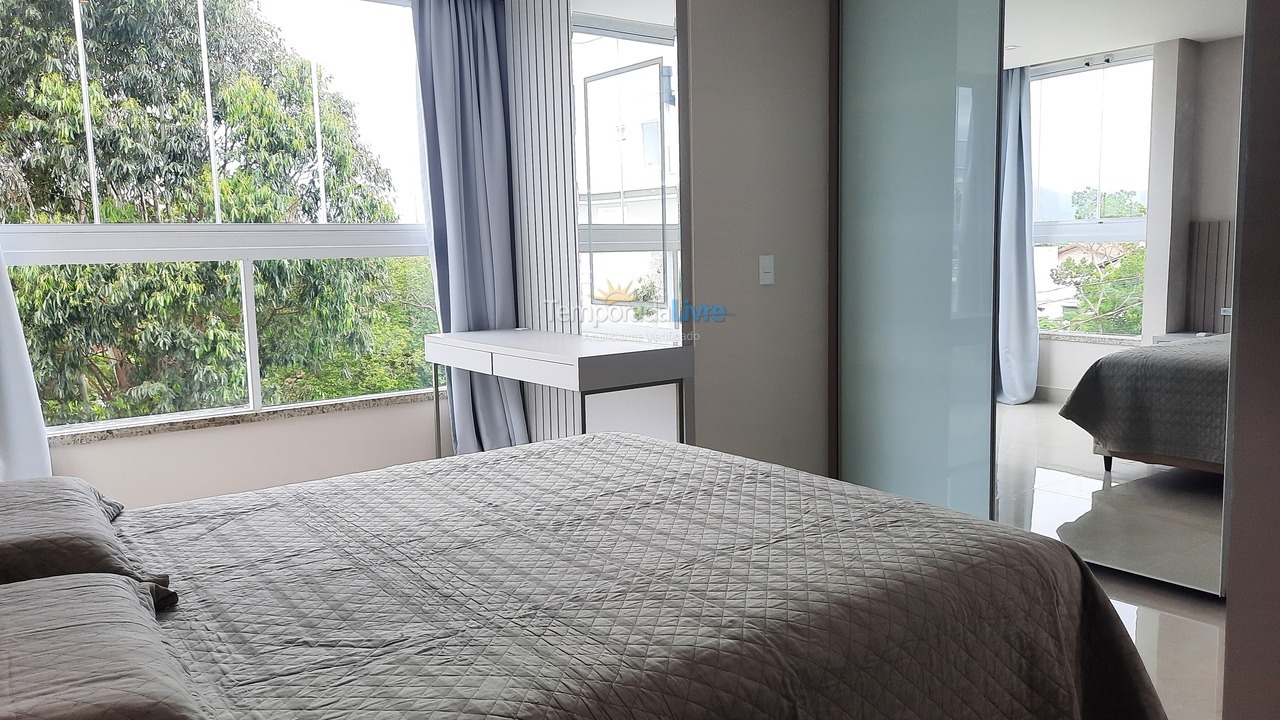 Apartamento para aluguel de temporada em Bombinhas (Canto Grande)