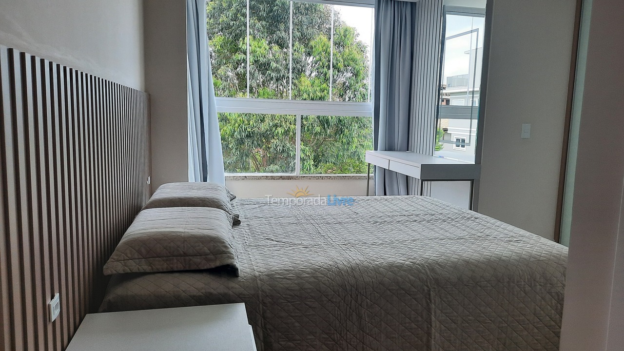 Apartamento para aluguel de temporada em Bombinhas (Canto Grande)