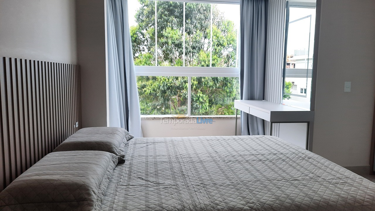 Apartamento para aluguel de temporada em Bombinhas (Canto Grande)