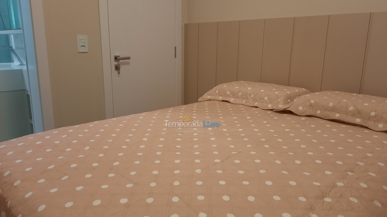 Apartamento para aluguel de temporada em Bombinhas (Canto Grande)